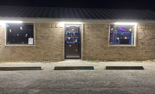 Backyard Beverage Barn Bremond