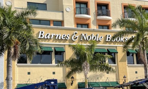 Barnes & Noble