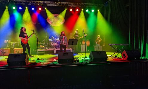 George's Majestic Lounge