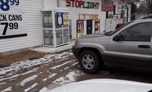 Stop Light Liquors Beardstown