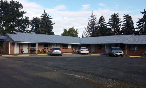 Eight Bar B Motel Wilbur