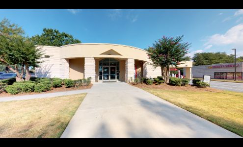 Bank of America (with Drive-thru ATM)