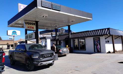 Padilla's Liquor Store & Services San Luis