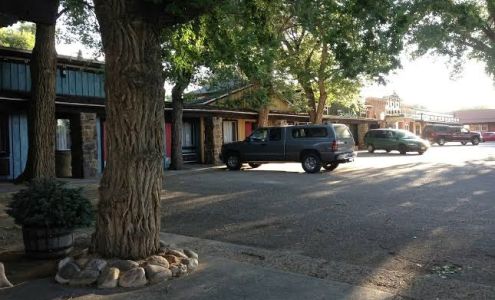 Plains Motel Trading Post Gift Shop & Ice Cream Parlor
