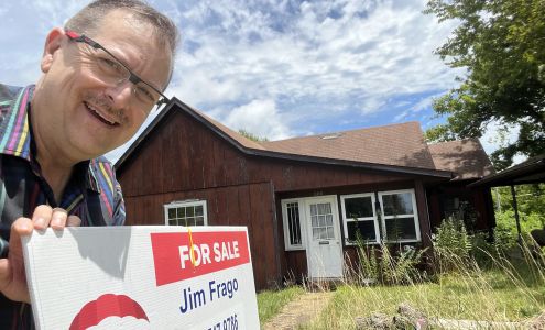 Mary's Hair Styles & Tanning