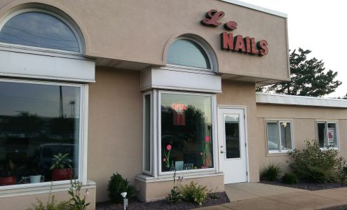 Le Nail 9722 Watson Rd, St. Louis Missouri 63126