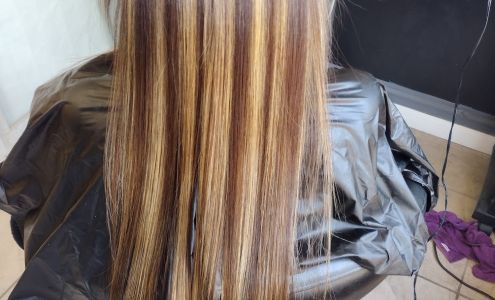 Magic Mirror Salon Hartford