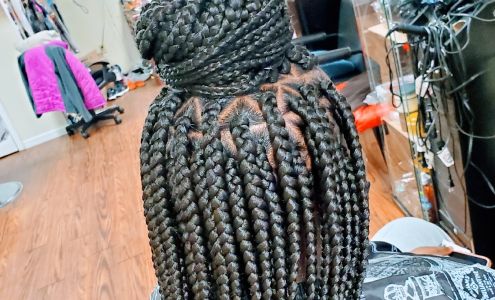 Reyan's African Hair Braiding Salons &barber shop