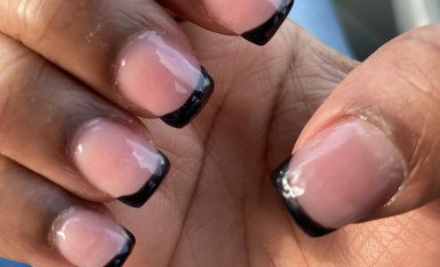 Mo Nails & Spa Springfield