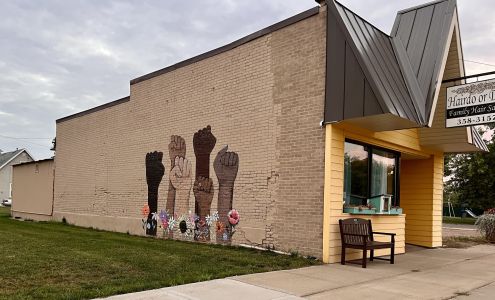 Hairdo Or Dye 239 W 4th St, Rush City Minnesota 55069