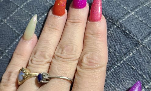 Magic Nails 2317 37th Ave NE, Columbia Heights Minnesota 55421