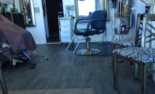 Belleza Divina Beauty Salon / Dominican Style