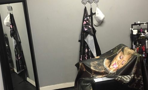 Satin Dollz Hair Salon