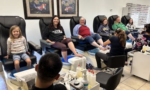 Tina's Nails Salon 60 33rd Ave S, St Cloud Minnesota 56301