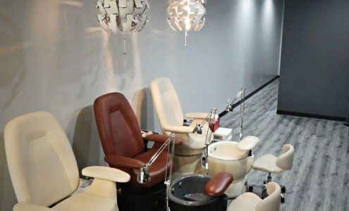Salon 377 Palatine