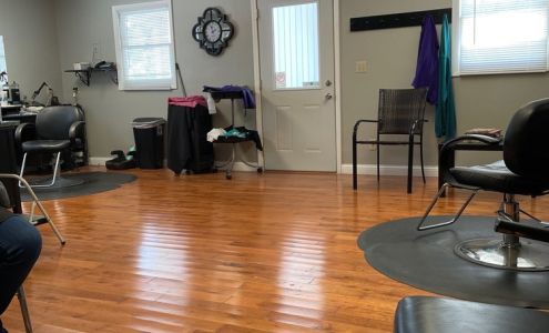 Hair Connection 140 Diehl St, Tipton Indiana 46072