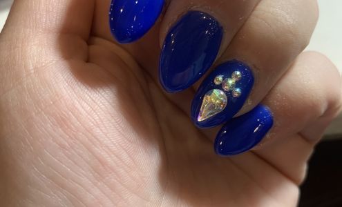 Nailtique Bloomington