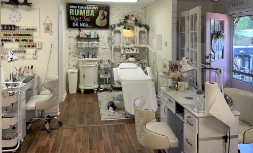 Day Nails & Hair Cottage