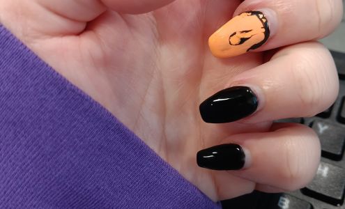 Lee Nails Cincinnati