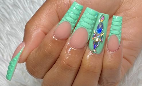 Q's Nails Beltsville