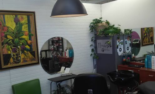 T Louise Hair Studio