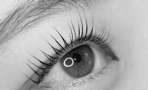 Nails and Eyelashes by Dee