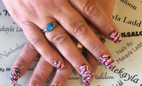 Hairhouse 'N' Nail Saloon 520 S Auburn St, Colfax California 95713