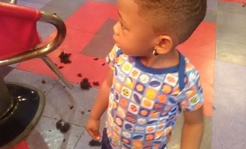 Yams Barber & Beauty