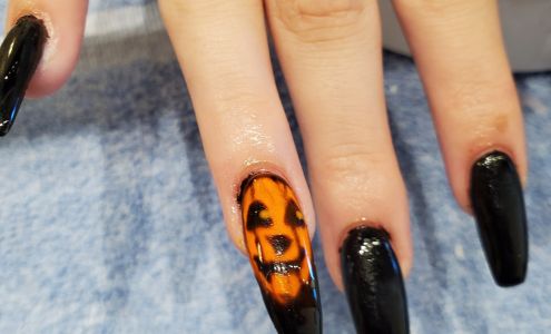 Diva Nails & Spa O'Fallon