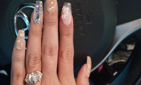 Stylish Nails & Hair