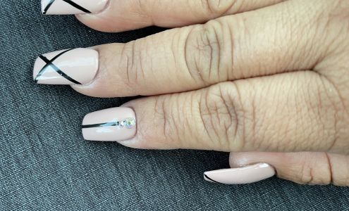 American Nails & Spa