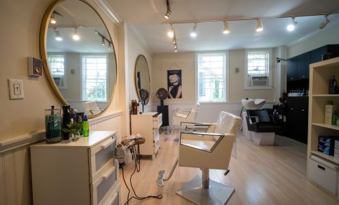 Quibaldi Hair Studio