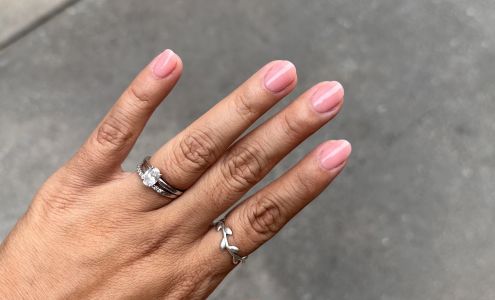 Pretty Woman Nails and More Queens