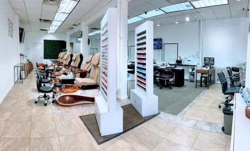 Little Neck Julie’s Nails Queens