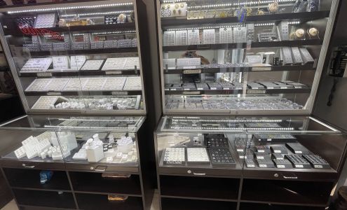 Atomic Tattoo & Body Piercing 5903 Hollywood Blvd, Hollywood California 90028