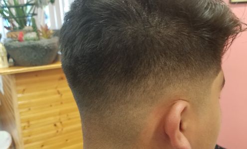 Pandora's hair salon