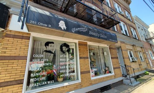 Glamour's Beauty Salon