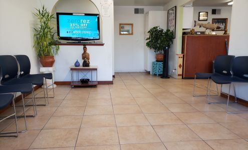 VT Hair Cut 1961 23rd St, San Pablo California 94806