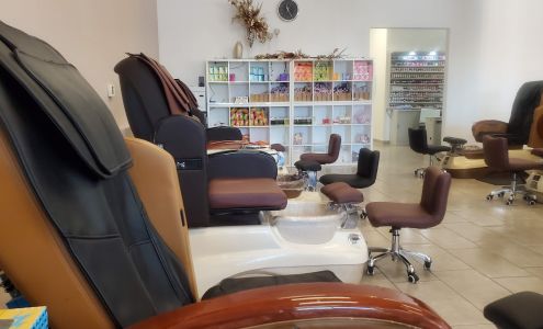 Roadrunner Nails, Skin and Spa