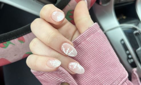 LA Nails Mount Pleasant