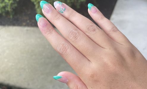 CA Nails 413 N Enola Rd, Enola Pennsylvania 17025