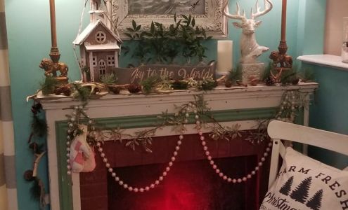 Collage A Fine Salon