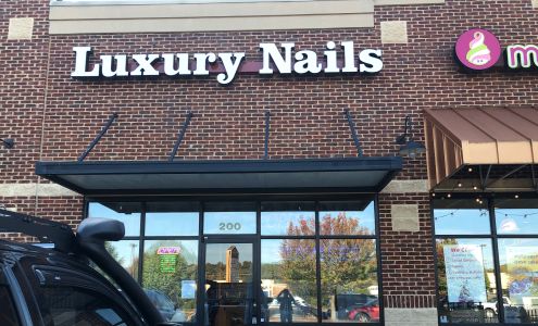 Luxury Nails Johnson City