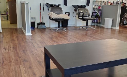 Salon 20 34477 Constitution Hwy, Locust Grove Virginia 22508