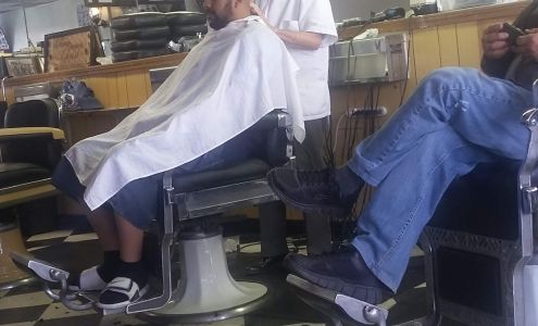 Rocky's Hair Designs Fort Blvd Barber Shop