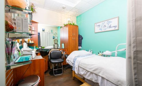 Sola Salons