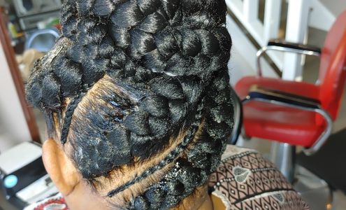 Aida African Hair Braiding
