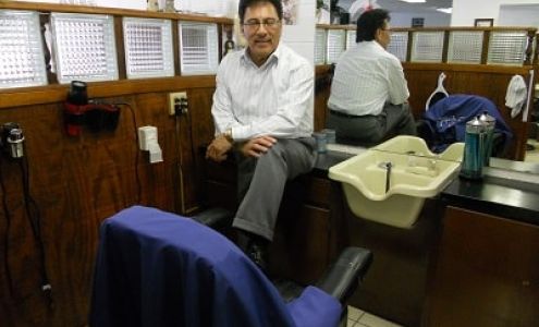 Reuben's Hair Salon 319 N 1st St, Harlingen Texas 78550