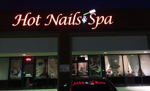 Hot Nails & Spa