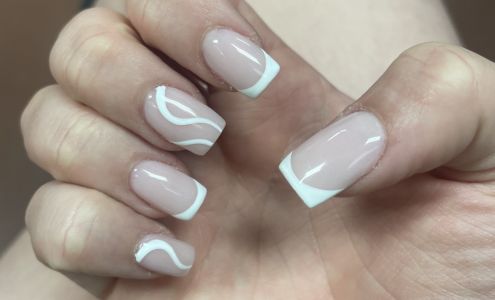 Royalty Nail and Spa Norman